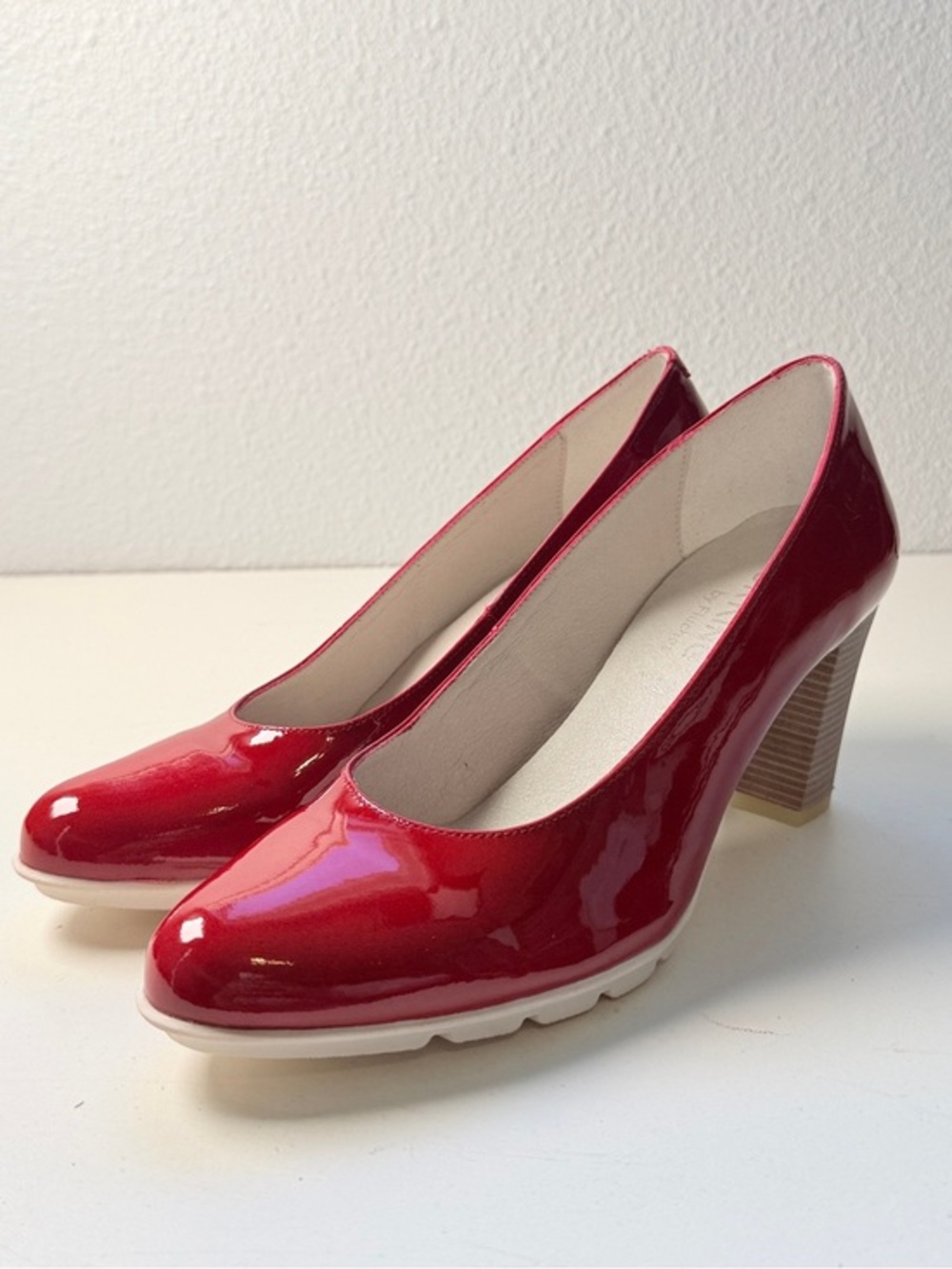 Dorking by Fluchos Red Patent Leather  Heel Pumps EU 40 US 9.5 Made in Spain NWT